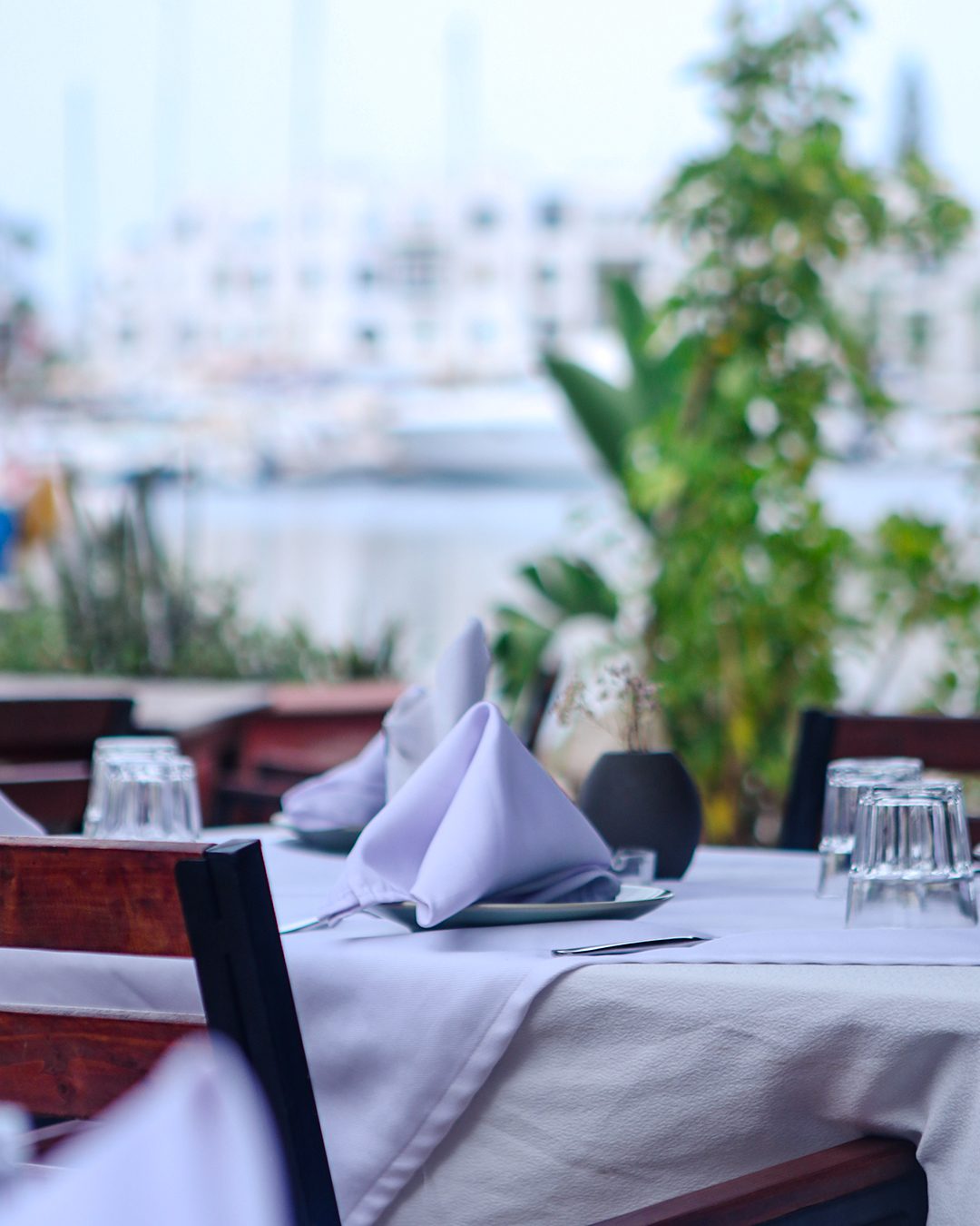 La terrasse des Émirs ouverte sur le port El Kantaoui